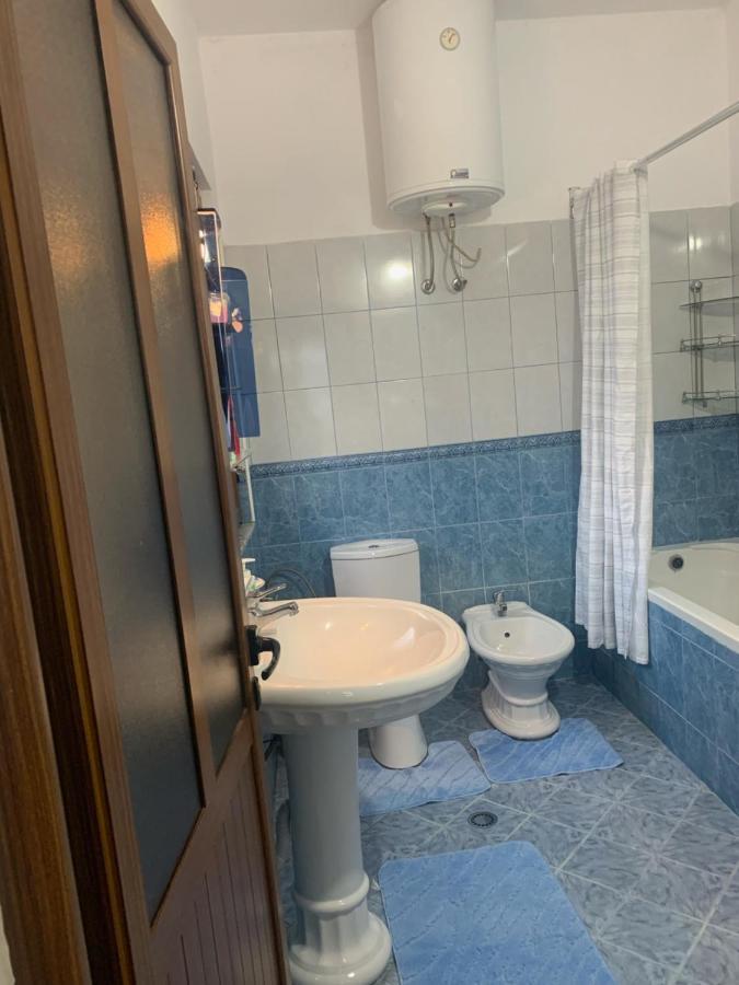 Vila Demaj! Free Parking Berat Kültér fotó
